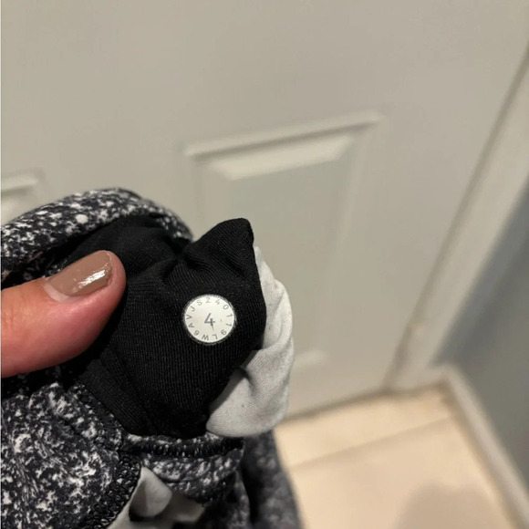 Lululemon Align Crop *21" Diffuse Starlight Black - Picture 7 of 7